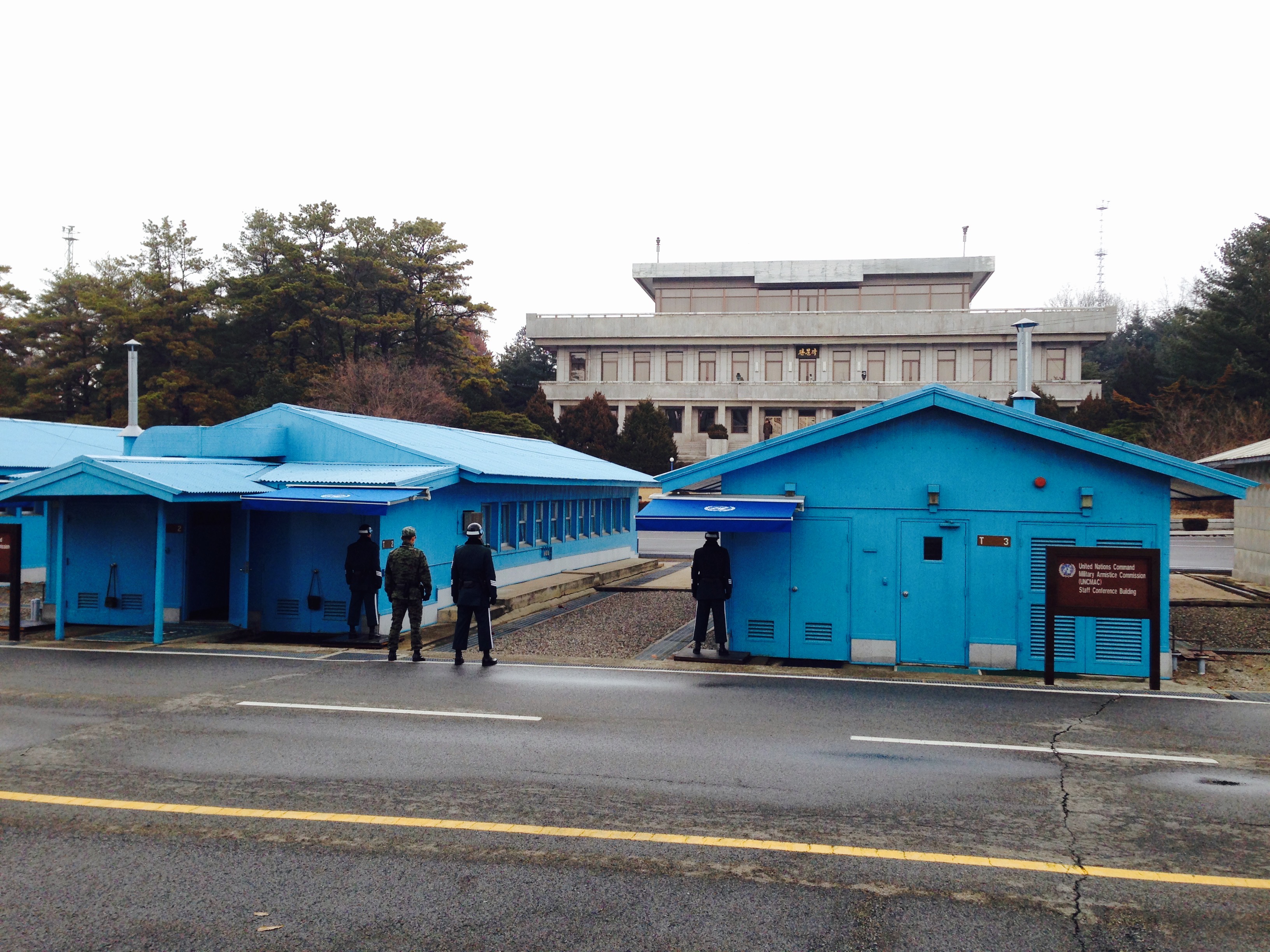 韓国から北朝鮮に一瞬入国 板門店ツアーで北緯38度線の雰囲気を感じる ある通訳案内士の旅路